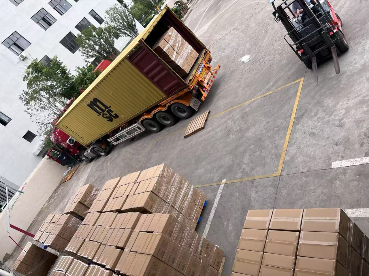 Landsign úspěšně odesílá šarže zboží